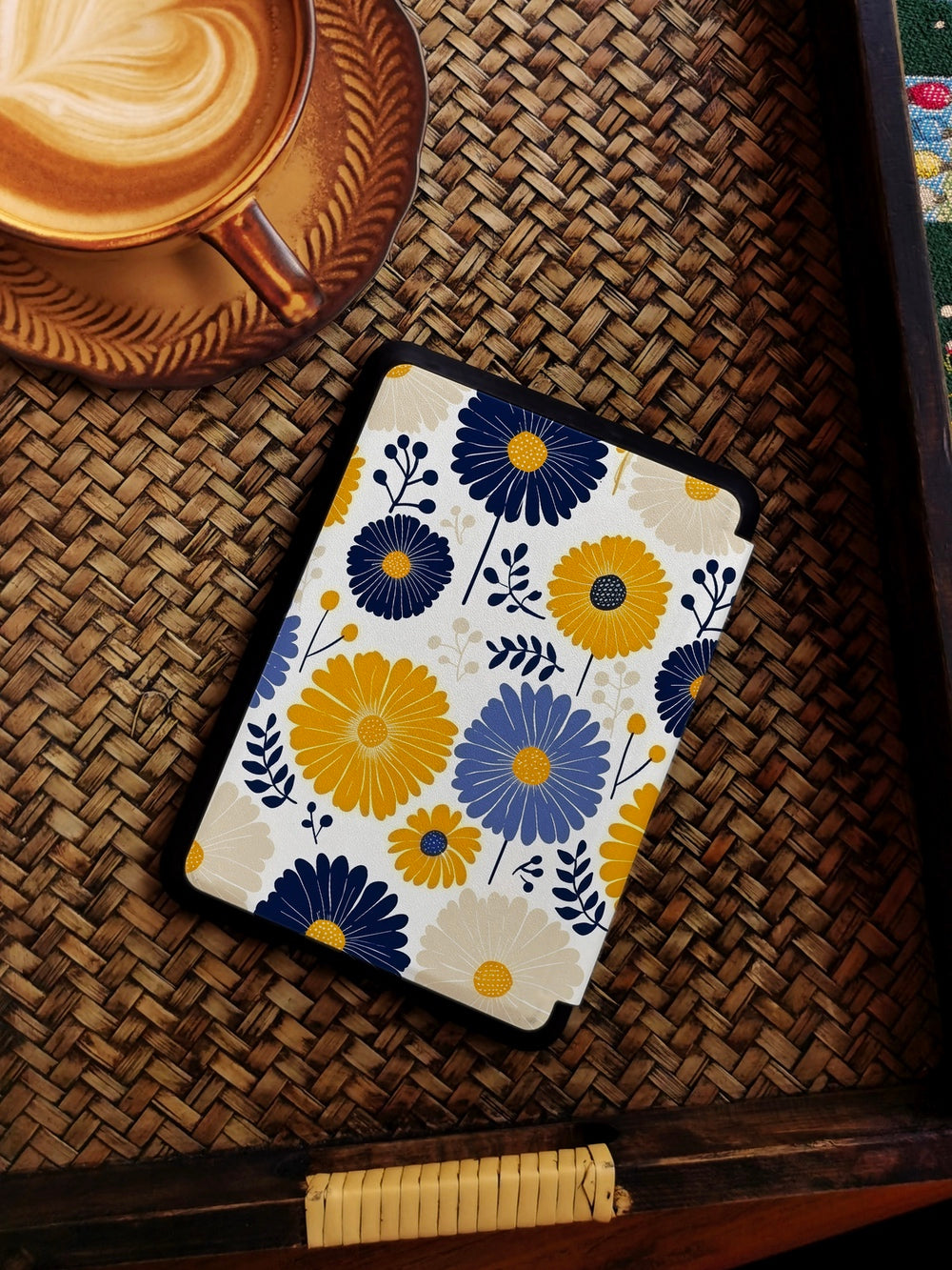 Morning Daisy Composition - Kindle Case