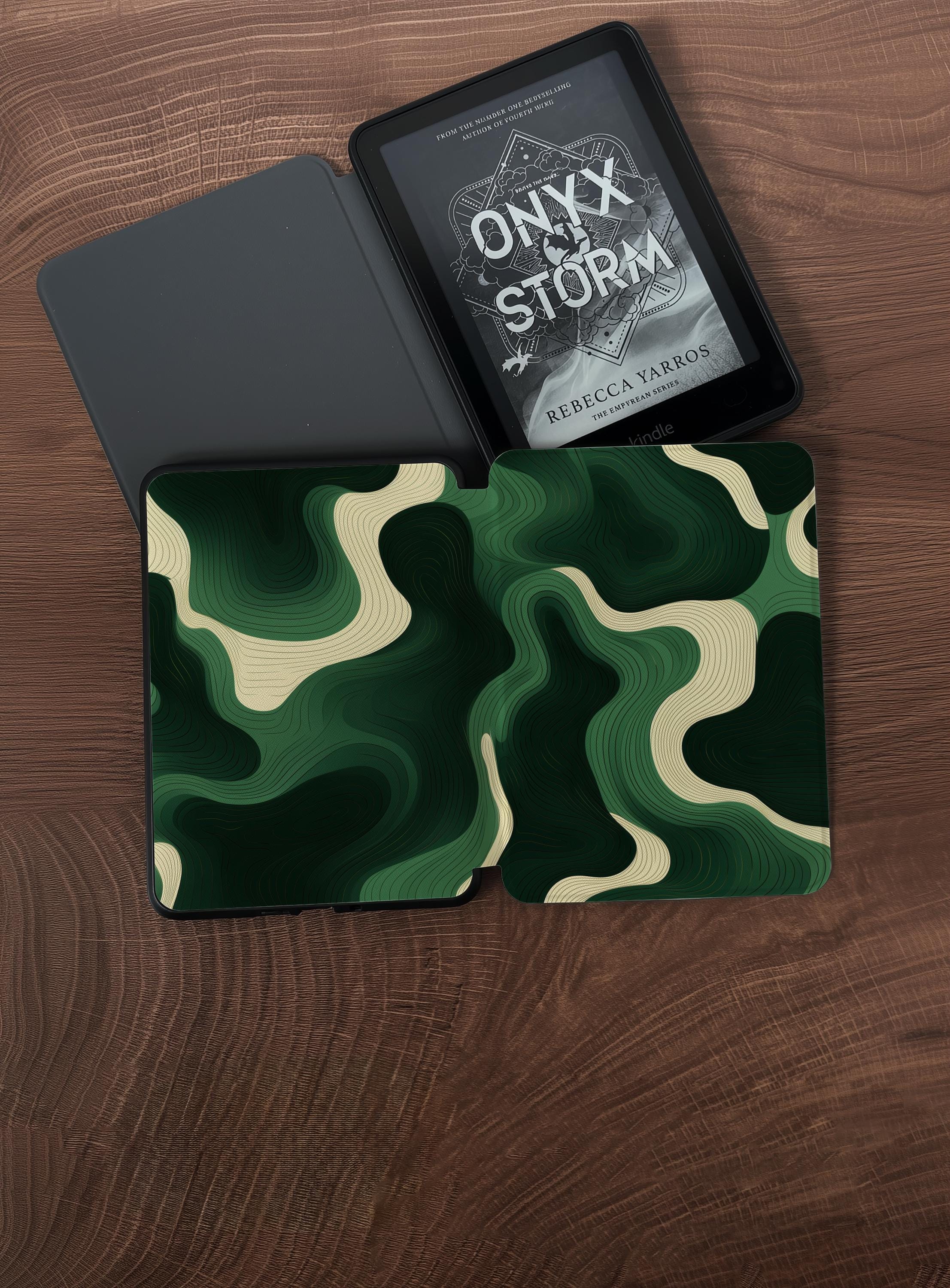 Green Wavy Line _ Kindle Case