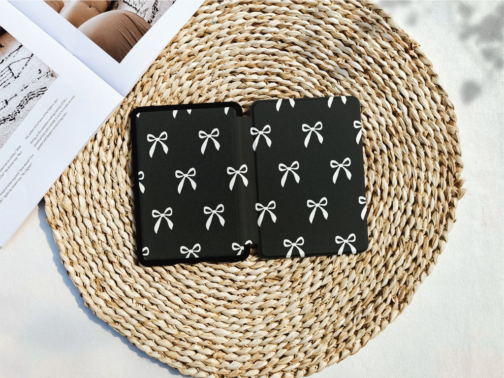 Black and white Bow _ Kindle Case