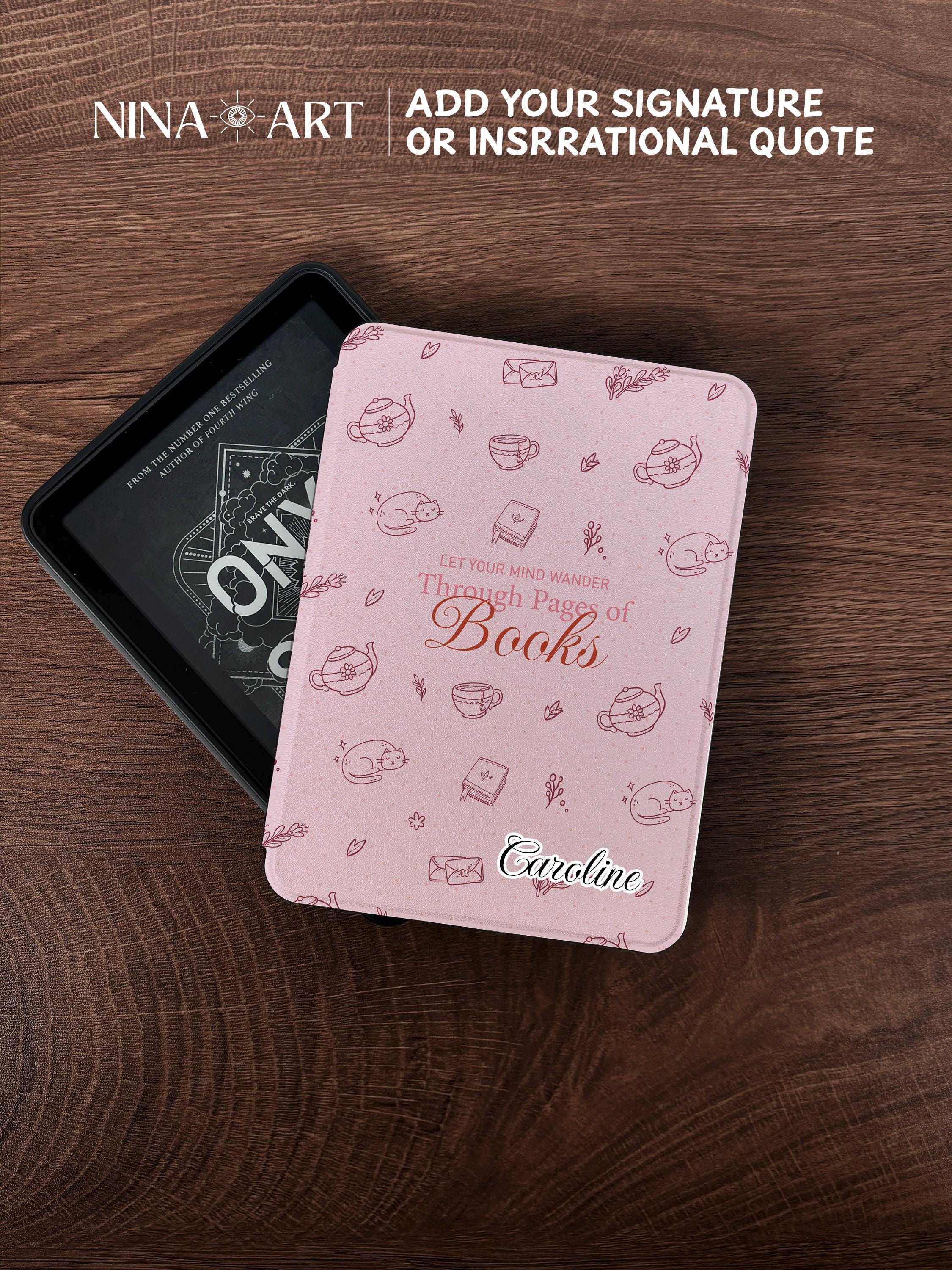 Books and cat _ Kindle Case