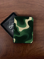 Green Wavy Line _ Kindle Case